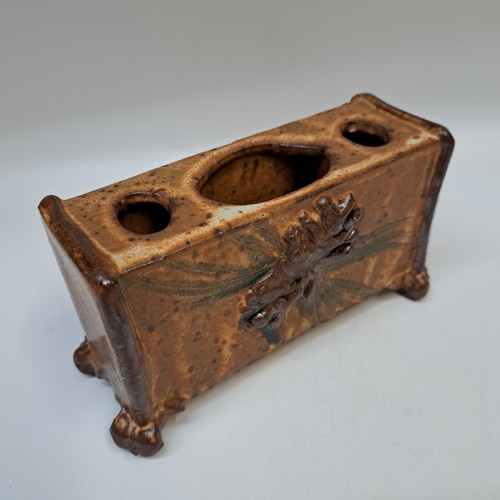Click to view detail for #250308 Toothbrush Holder $16.50